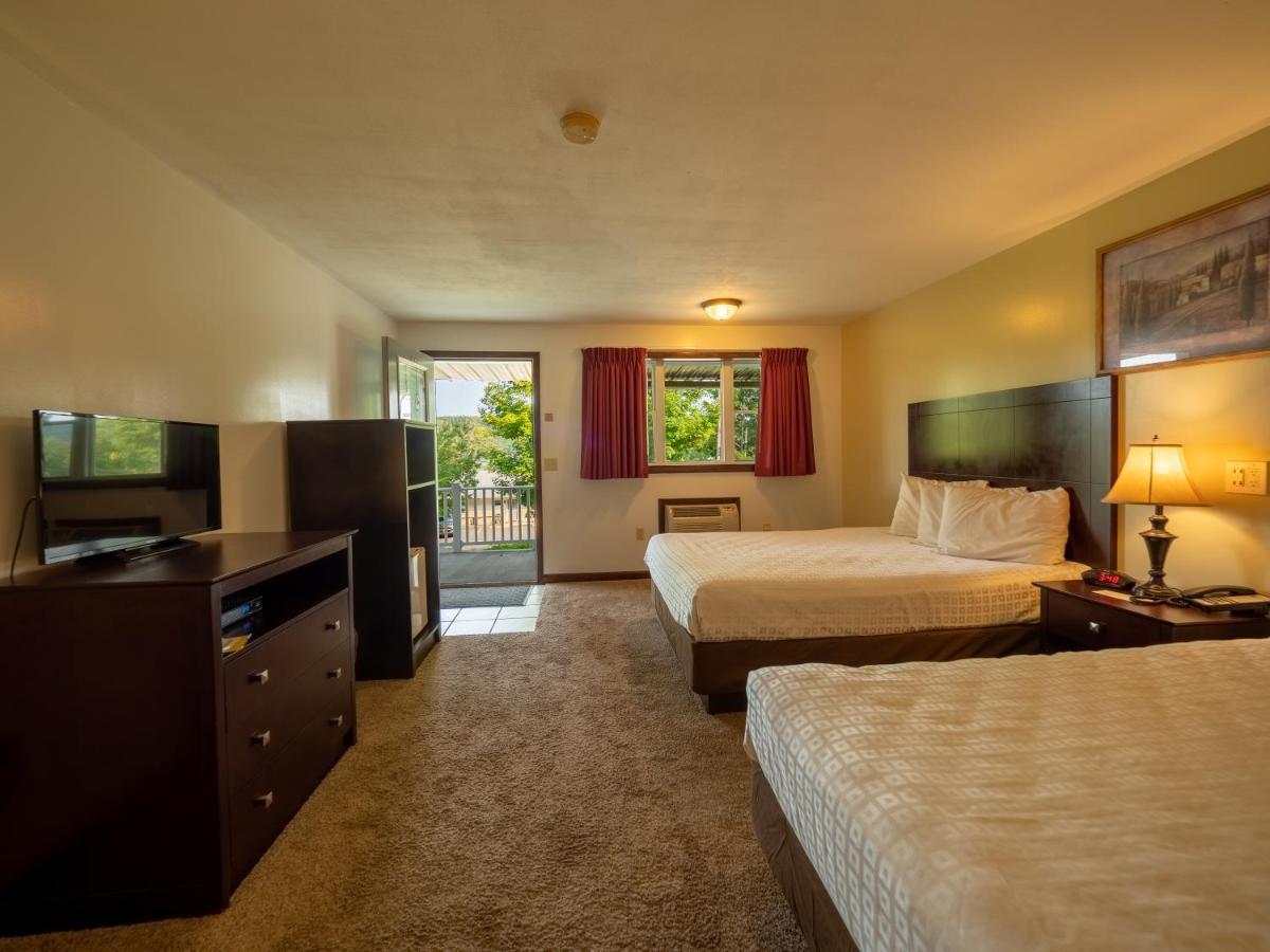 Lake 'N Pines Motel Cooperstown Dış mekan fotoğraf