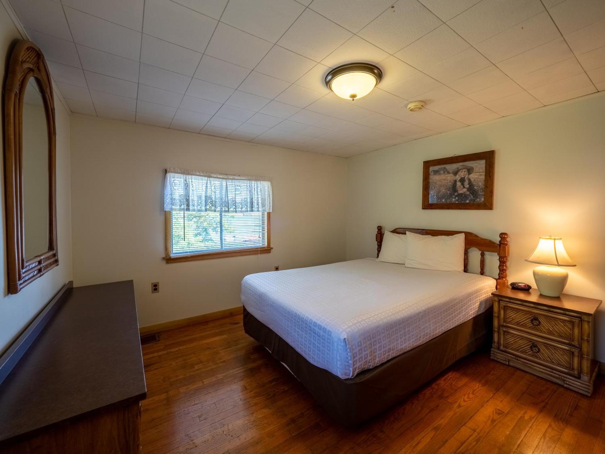 Lake 'N Pines Motel Cooperstown Dış mekan fotoğraf